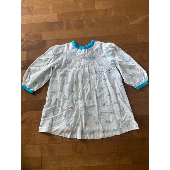 American Vintage Handmade top , white with blue flowers size small - Picture 8 of 12